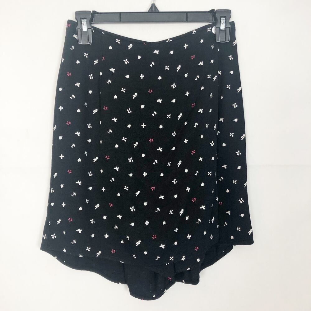 California Influence 90s Y2K High Waisted Floral Skort Size M